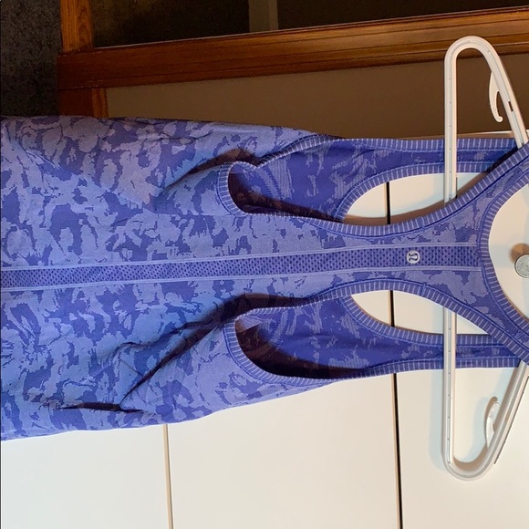 Lulu Lemon tank! - Picture 3 of 4